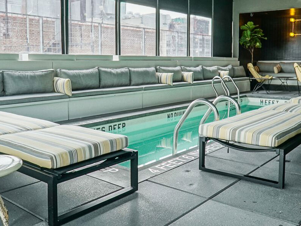 Americano-Hotel-pool.