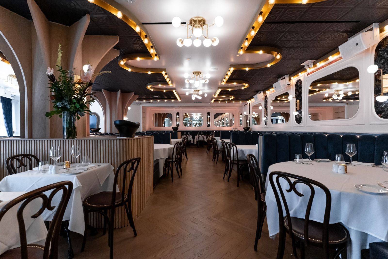 Best NYC Restaurants That Turn Into A Dance Party (2023)
