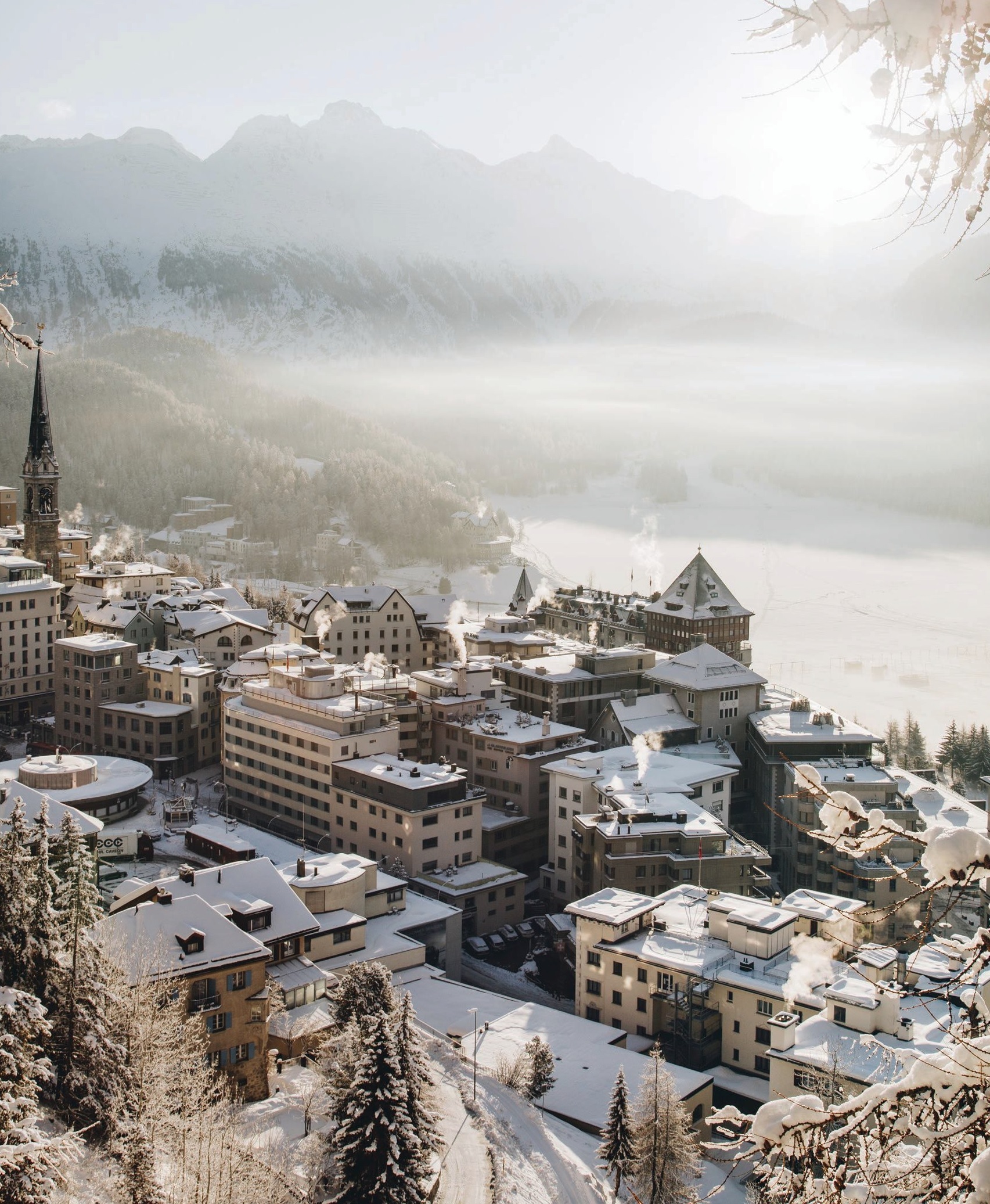 In a picturesque lakeside setting in the heart of St. Moritz, Badrutt’s Palace Hotel has charmed A-list travelers for generations. PHOTO BY FABIEN GATT LEN/COURTESY OF BADRUTT ’S PALACE HOTEL 