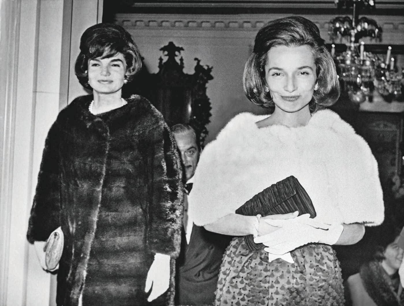 Jacqueline Kennedy and her sister, Princess Lee Radziwill, leaving The Carlyle, 1961. PHOTO © BETTMANN/GETTY IMAGES/COURTESY OF ASSOULINE