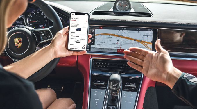 The program’s app makes scheduling delivery and pickup a breeze. PHOTO COURTESY OF PORSCHE