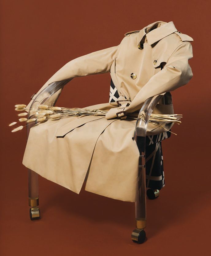 Honey long Kensington Heritage trench coat. STYLED BY JAMES AGUIAR | PHOTOGRAPHED BY HELENA PALAZZI