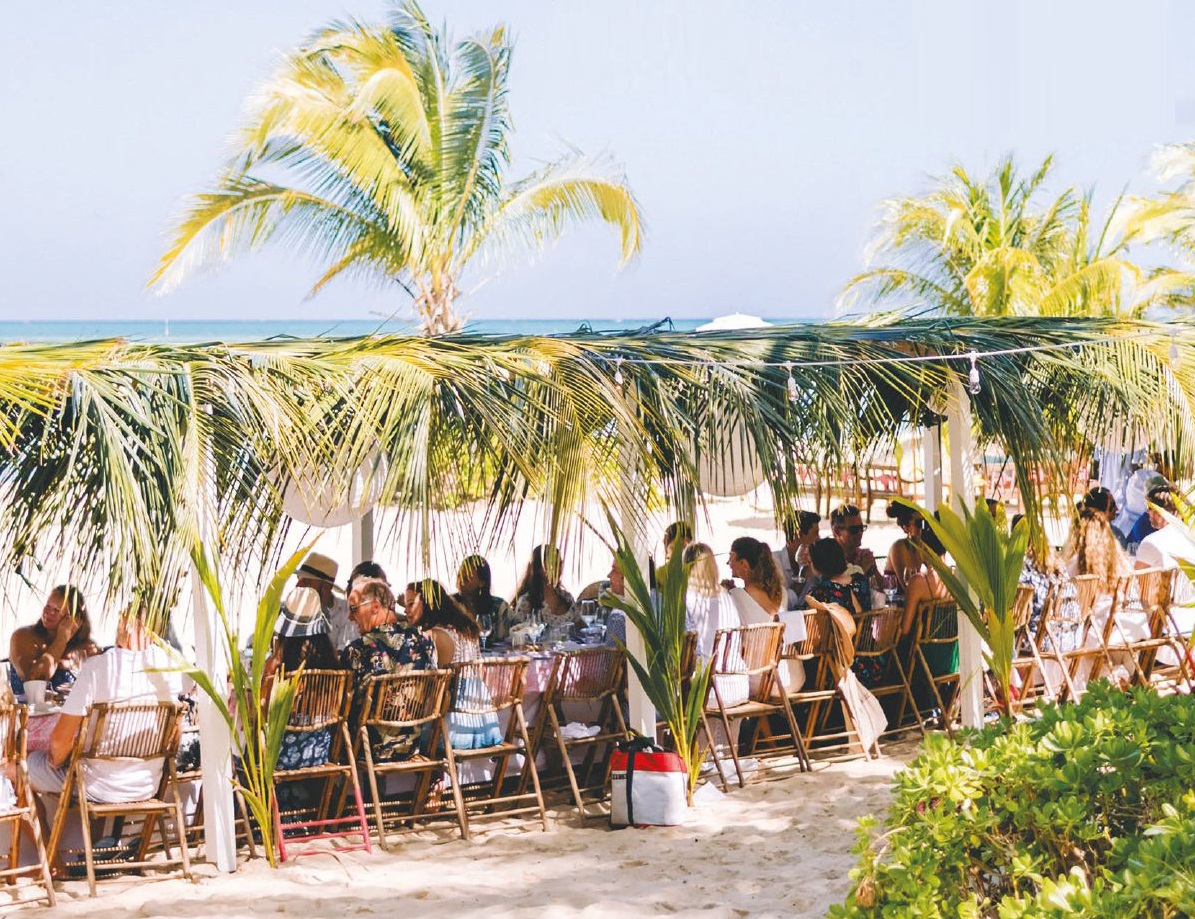 Communal dining at Kamalame Cay. PHOTO COURTESY OF ATLANTIS PARADISE ISLAND