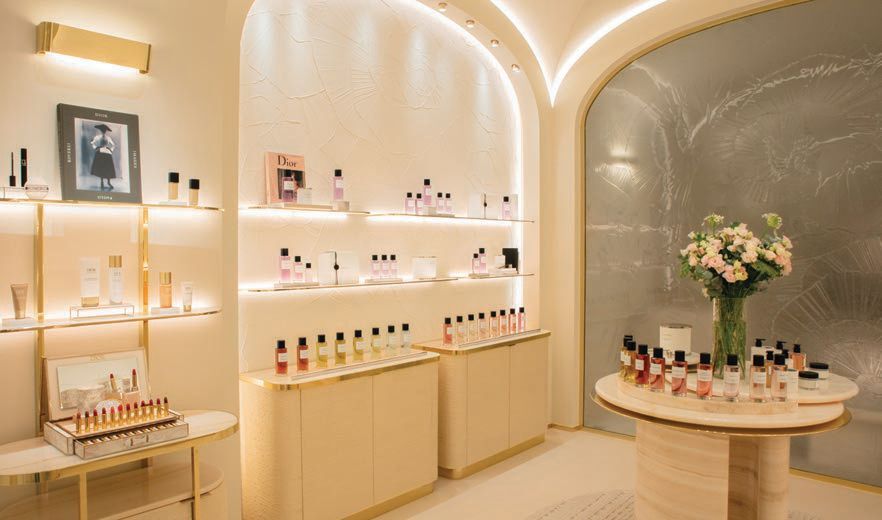 The spa displays all of the coveted La Collection Privée Christian Dior fragrances as well as Solutions Professionnelles, the exclusive Dior Spa product range PHOTO BY MATTHIEU SALVAING FOR PARFUMS CHRISTIAN DIOR