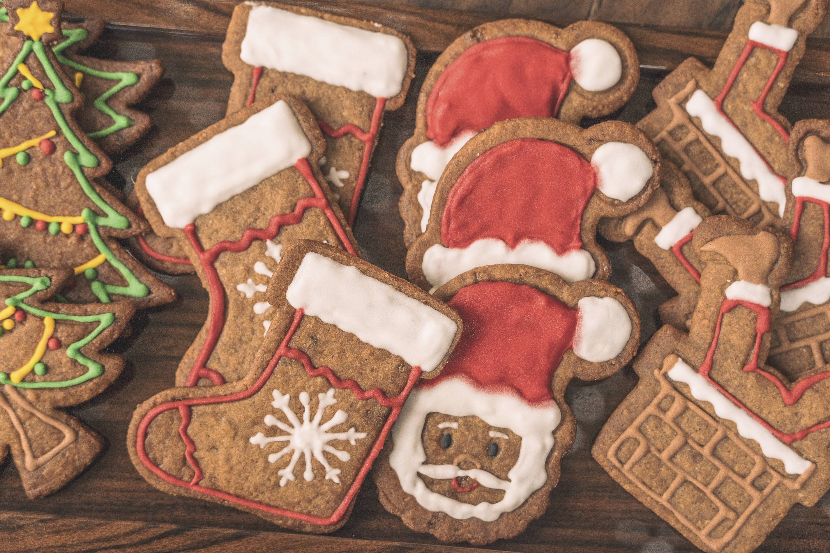 gingerbread holiday cookies