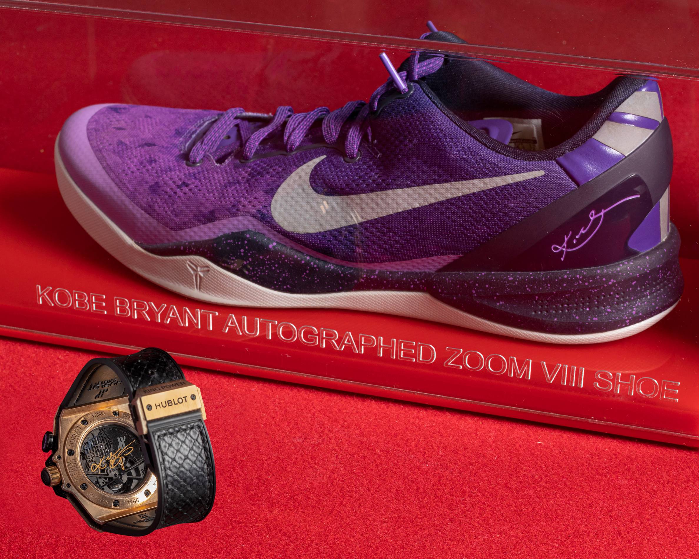 Kobe Bryant Nike Zoom 8 sneakers and signed "Black Mamba" Hublot in rose gold