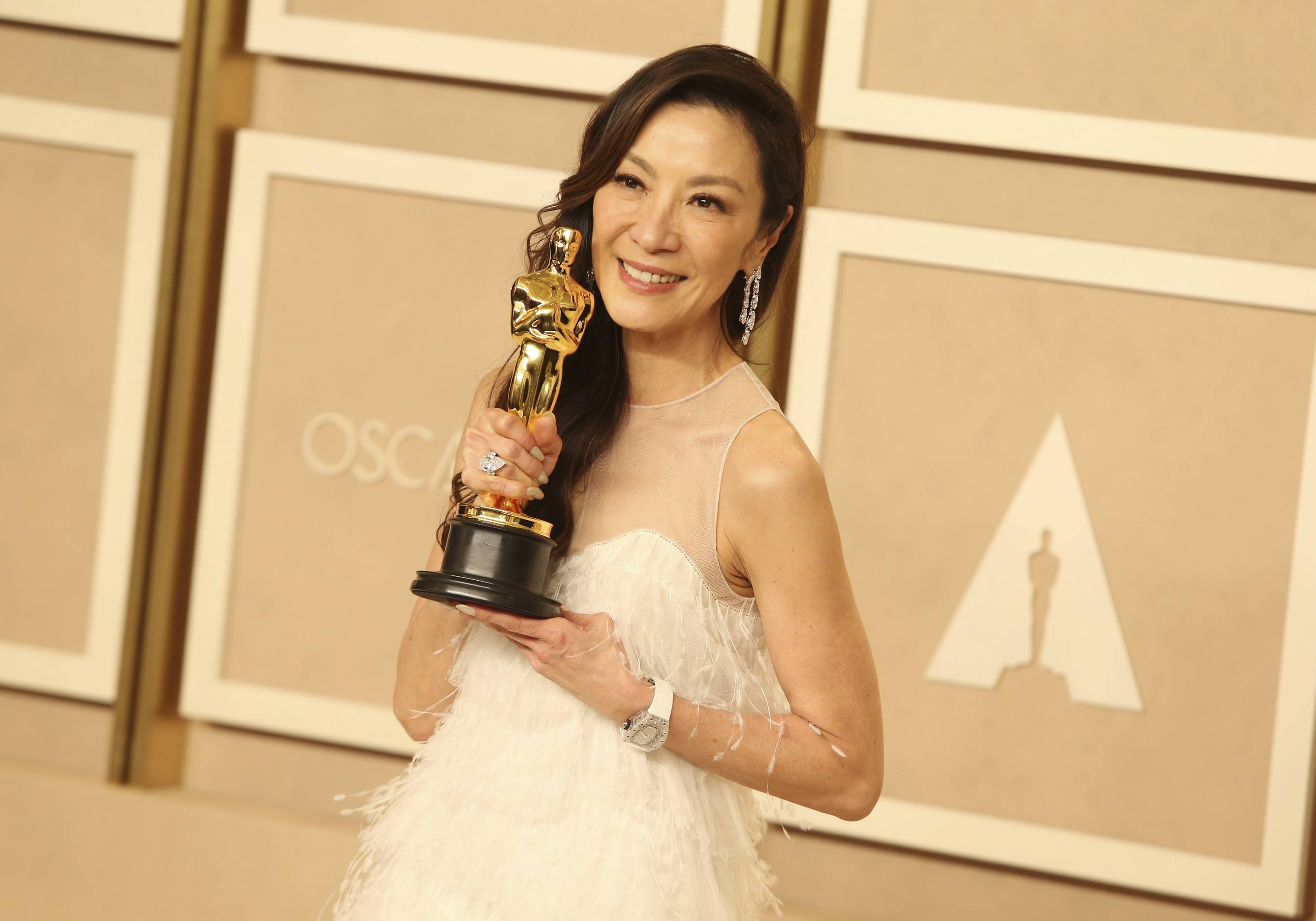 Michelle Yeoh sporing her custom Richard Mille watch at the 2023 Oscars