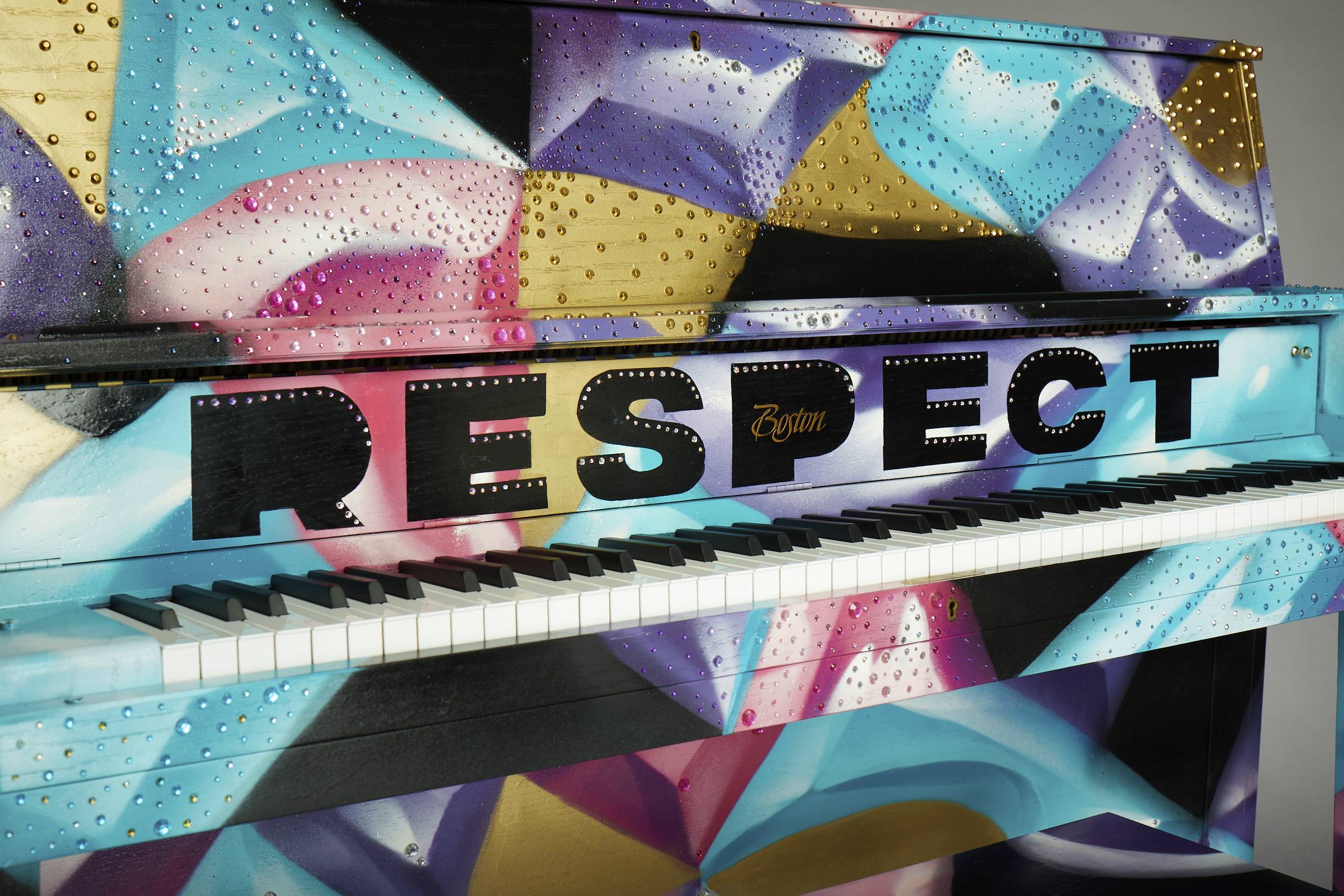 Respect-inspired "diva" piano by steinway